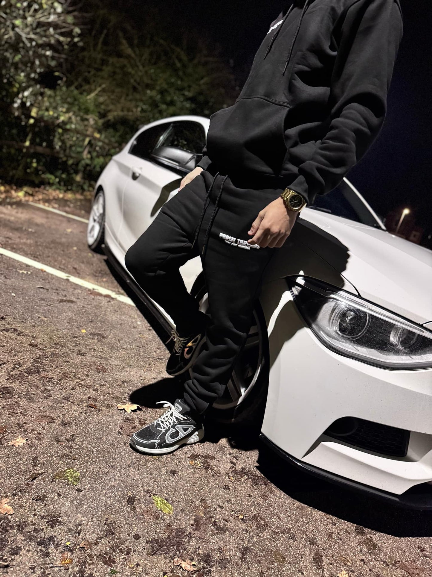 Profit threads bubble joggers black